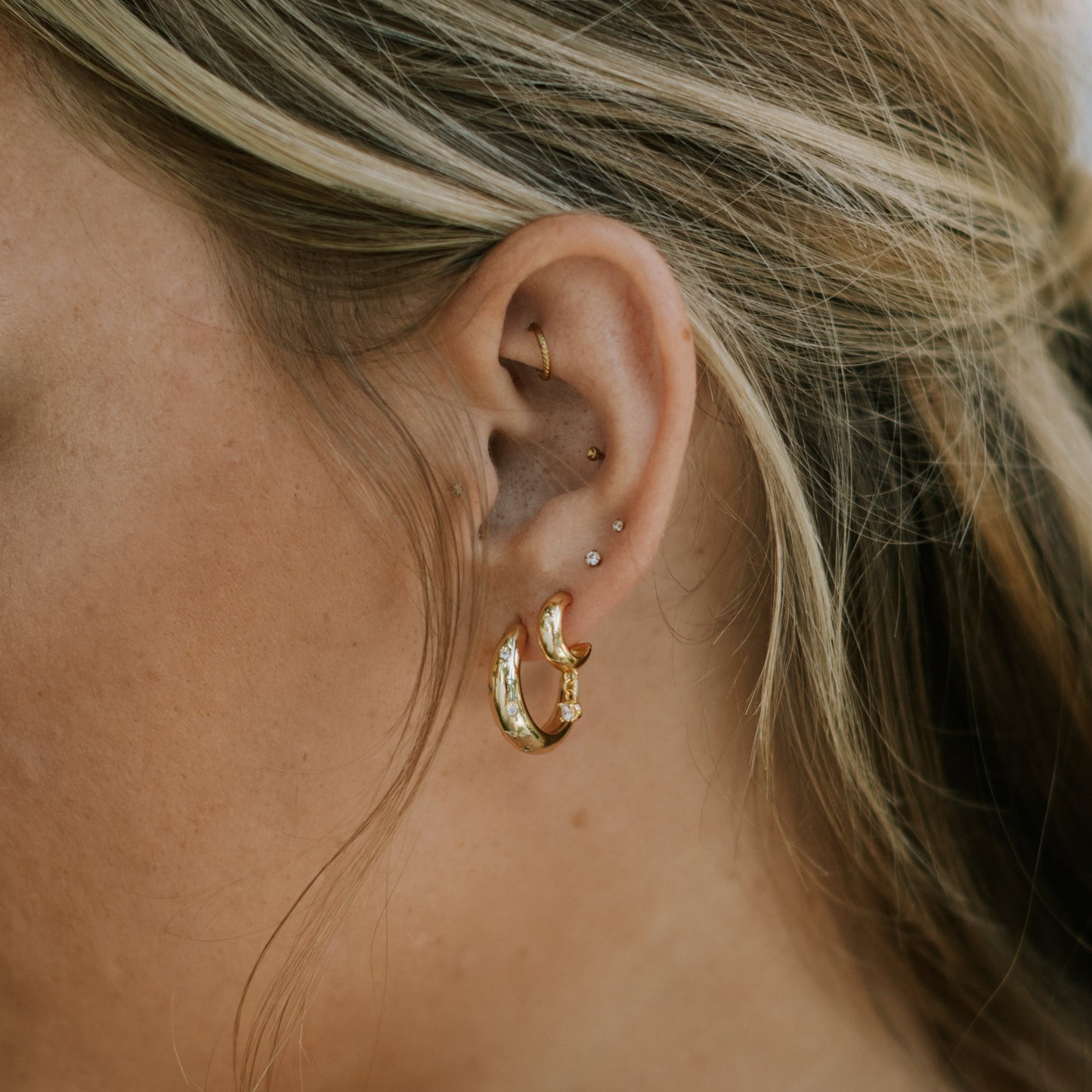 Cara earrings